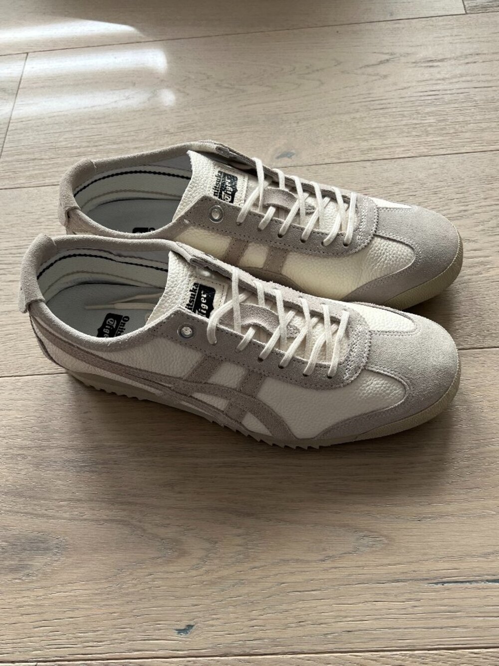 Onitsuka Tiger by Asics Beige and Off-White Mexico 66 Sneakers